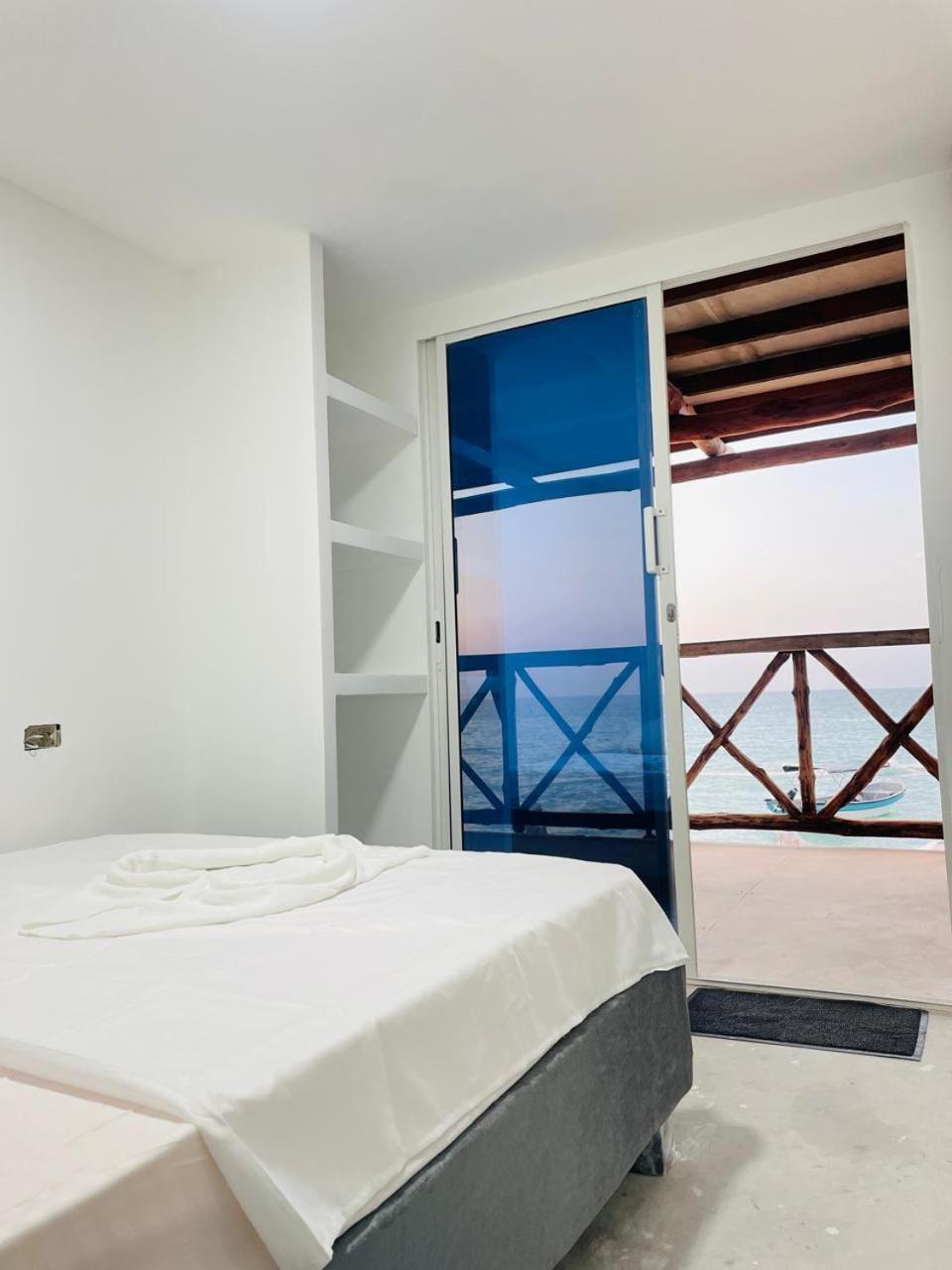 Mandala Beach Club Hotel Pendales Exterior photo